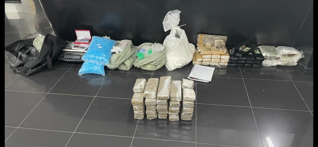 ​Casal é preso com 50 quilos de drogas em Barueri