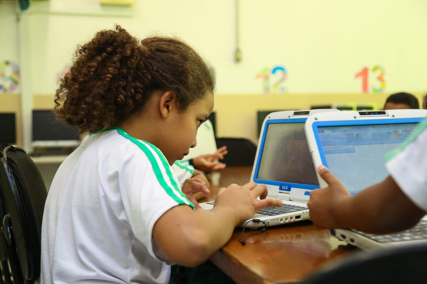 Osasco lança plataforma digital para alunos estudarem em casa
