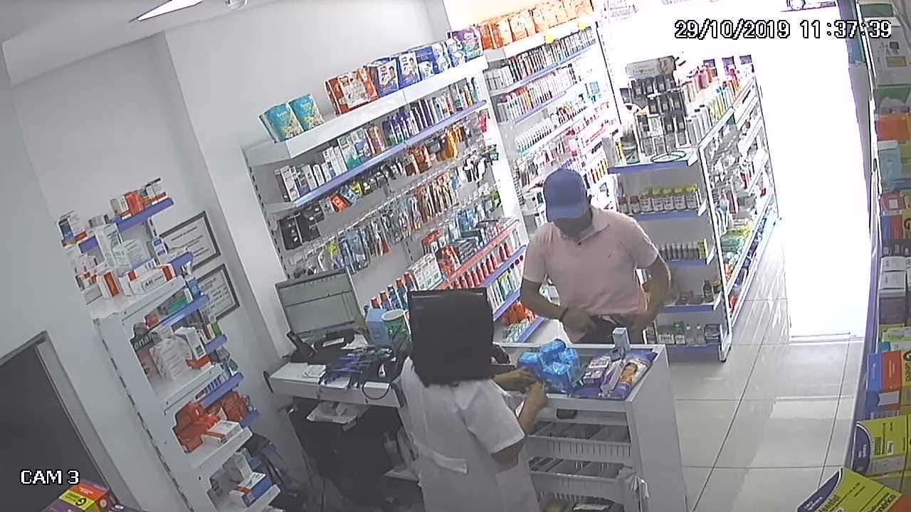 Ladrão assalta farmácia e leva dinheiro e estimulante sexual