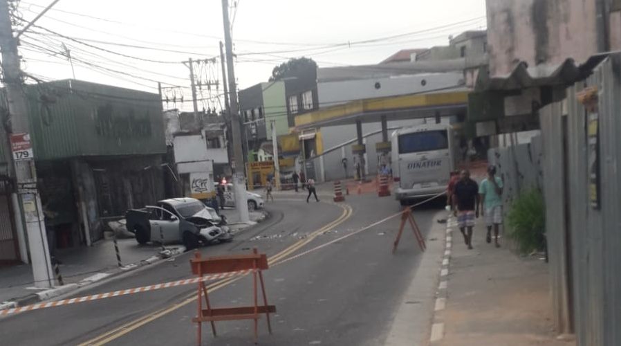 Acidente deixa três vítimas em estado grave no Helena Maria, em Osasco