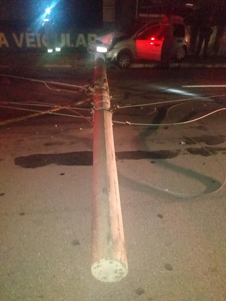 Motorista com sinais de embriaguez bate em poste em Osasco