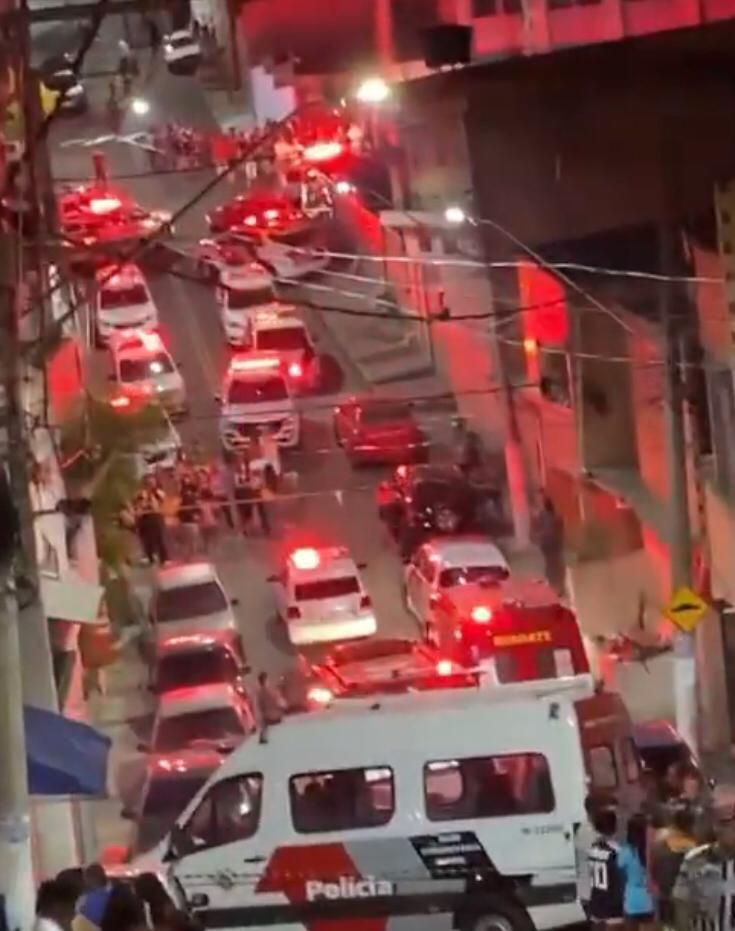 Carapicuíba: jovem suspeito de roubos morre em troca de tiros com a PM
