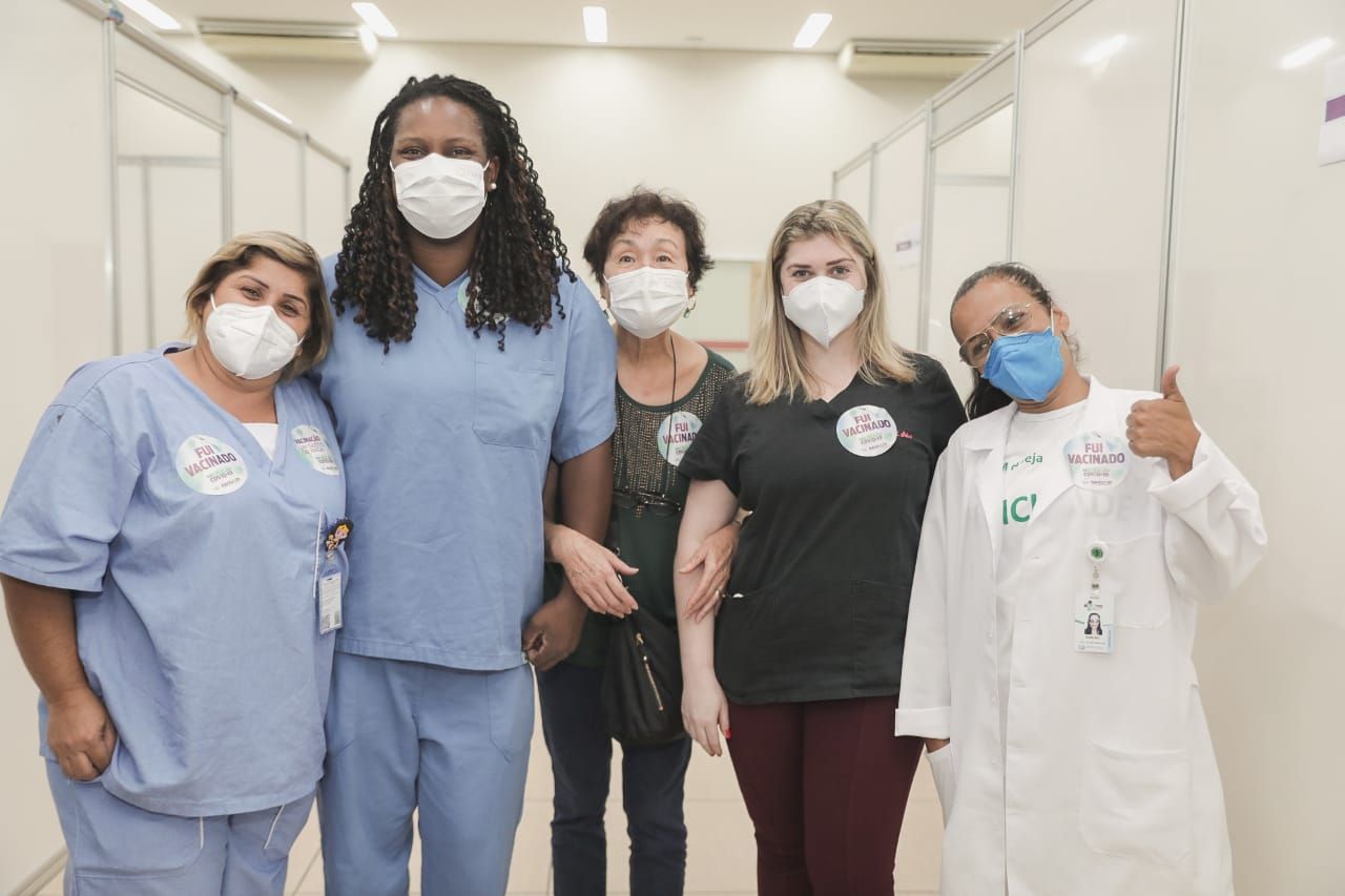Barueri recebe 3.960 doses da CoronaVac e inicia a vacinação contra a covid-19