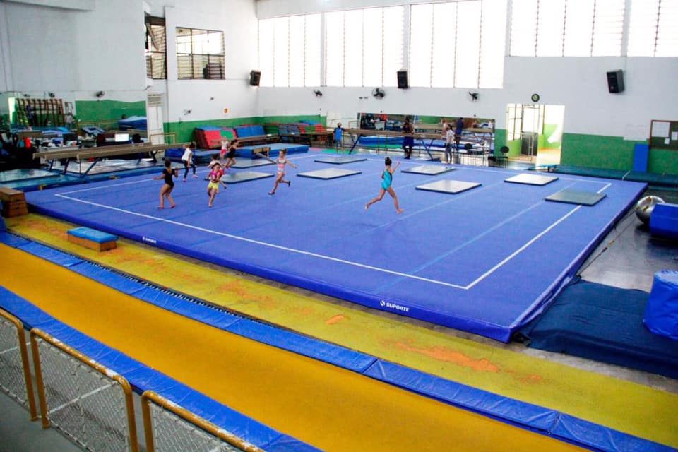 Barueri: novo tablado na Academia de Ginástica Artística