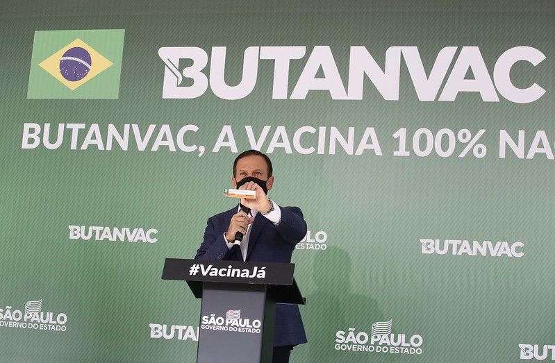 OUÇA AGORA: Instituto Butantan produz a primeira vacina 100% nacional contra a covid-19