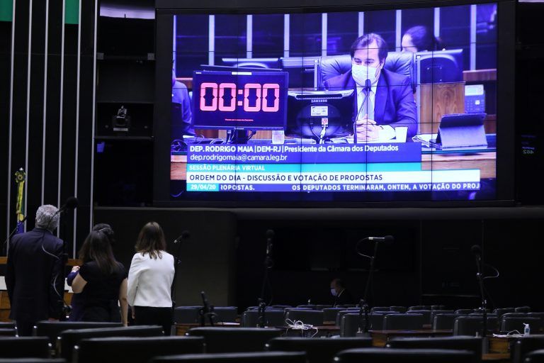 Câmara pode votar PEC do orçamento de guerra na segunda-feira (4)