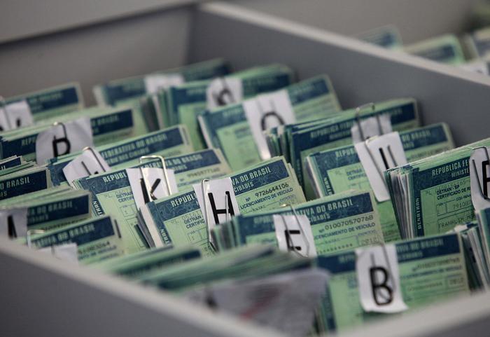 Ministério vai revogar regra que exigia curso para renovar CNH