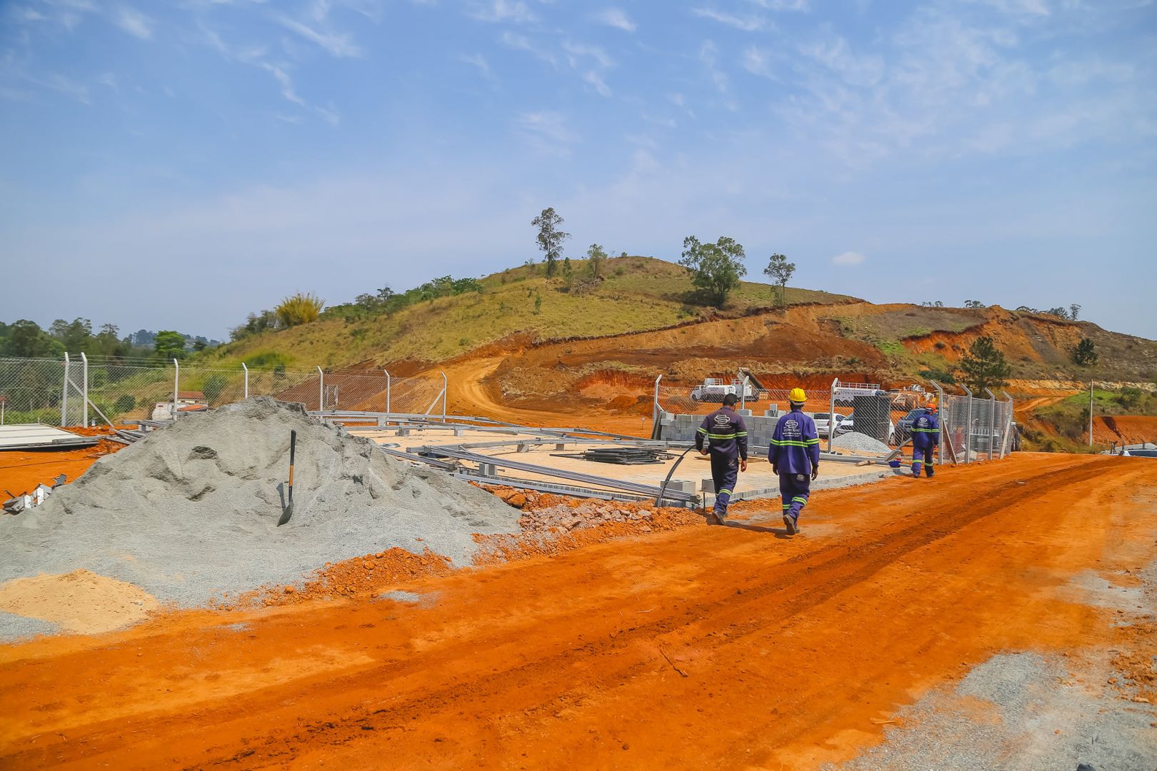 Elvis Cezar anuncia construção de polo industrial em Santana de Parnaíba