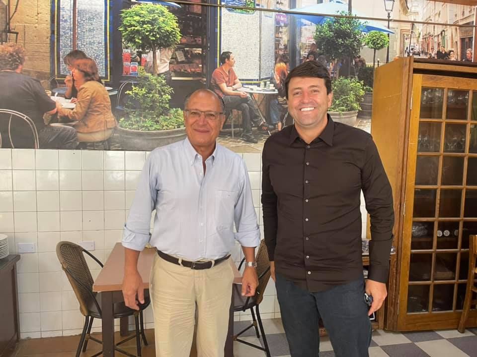 De olho em 2022, ex-prefeito de Parnaíba se encontra com Geraldo Alckmin