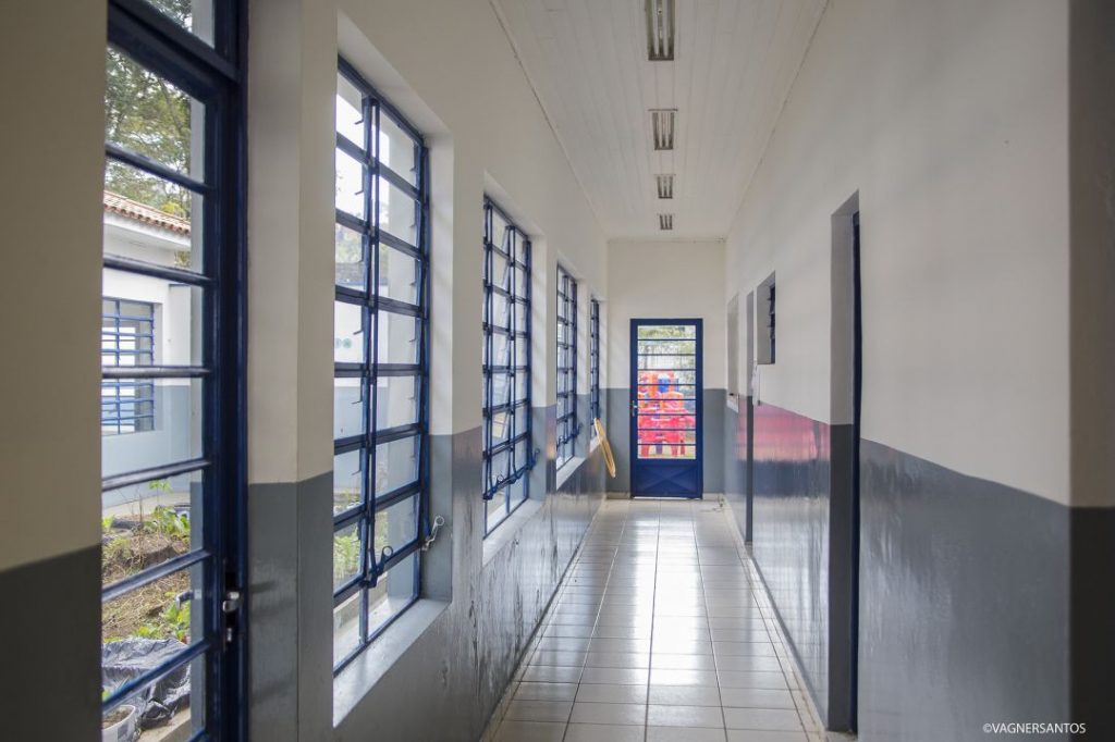 Em Cotia, escolas municipais, especialidades, UBSs e CIT funcionarão normalmente
