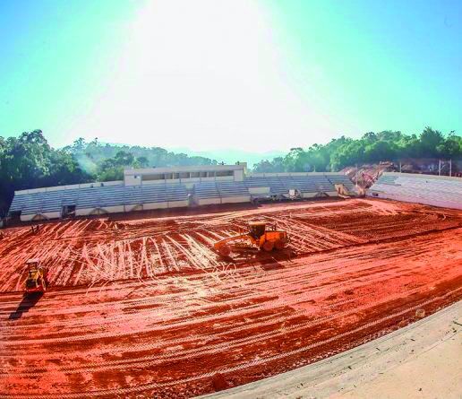 Obras do novo estádio municipal seguem em Santana de Parnaíba