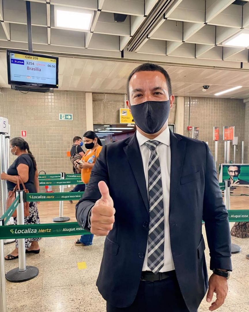 Essa é a segunda viagem do prefeito para a capital federal (Foto: Reprodução Facebook)