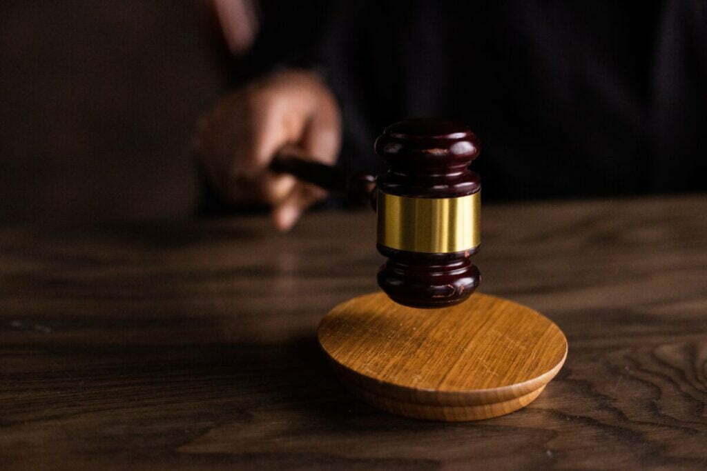 Caso Saul Klein: MP processa empresário por trabalho sexual, escravidão e violência de gênero