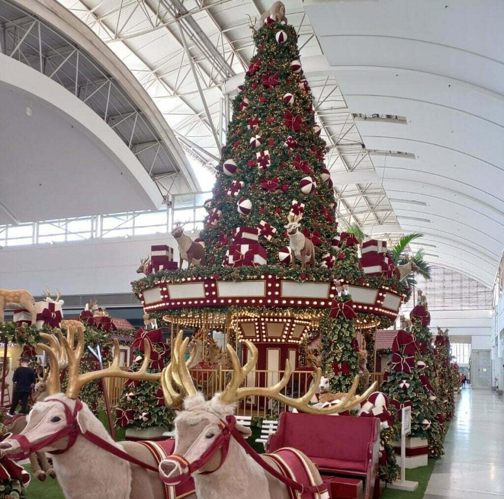 Com presença do Papai Noel, shopping Tamboré inaugura decoração natalina neste sábado (12)