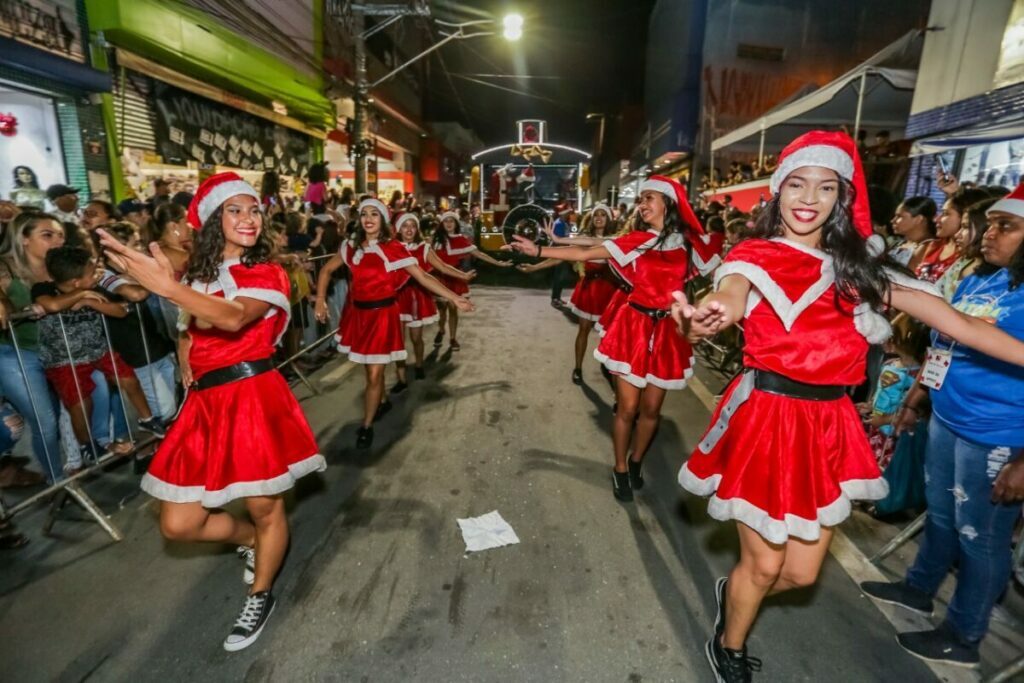 Itapevi terá Parada de Natal neste sábado (10), no Centro