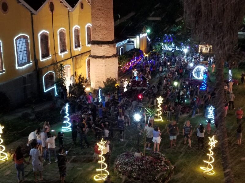 O clima de Natal invadiu Barueri, Osasco, Santana de Parnaíba e região