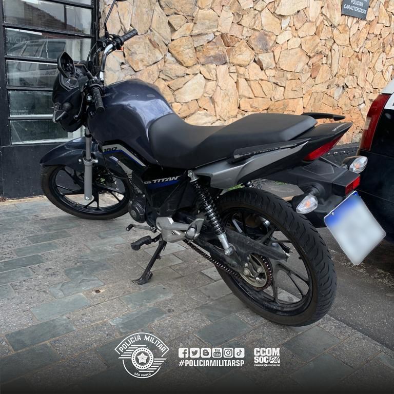 Carapicuíba: homem é detido por roubo de celulares, joias e motocicleta no Jardim Cecília Cristina