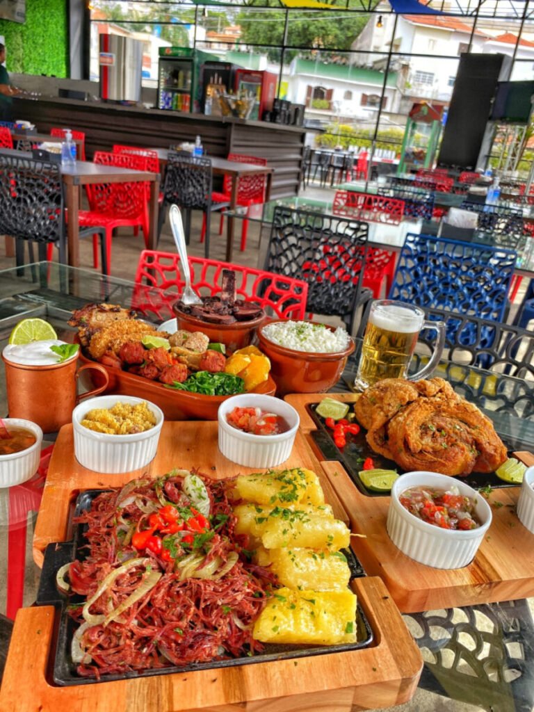 Praça Campesina: conheça o novo point que agita Osasco