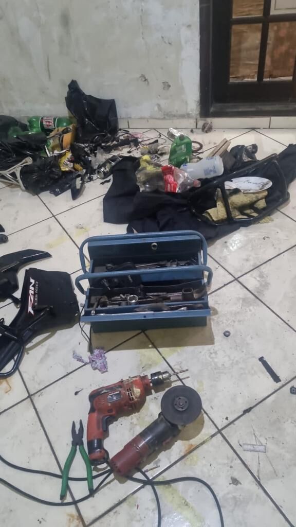 Agentes do Deic prendem quatro homens e localizam desmanches ilegais em Carapicuíba e Osasco