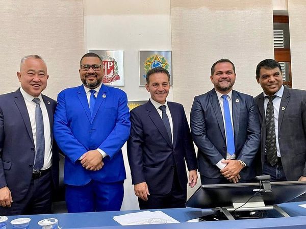 Cotia: em sessão, prefeito Rogério Franco destaca parceria com Câmara na aprovação de projetos