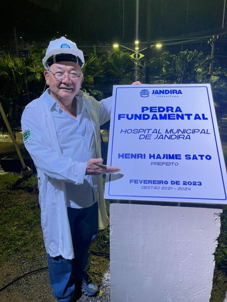 Prefeito Henri Sato assina contrato autorizando a construção de hospital e maternidade em Jandira