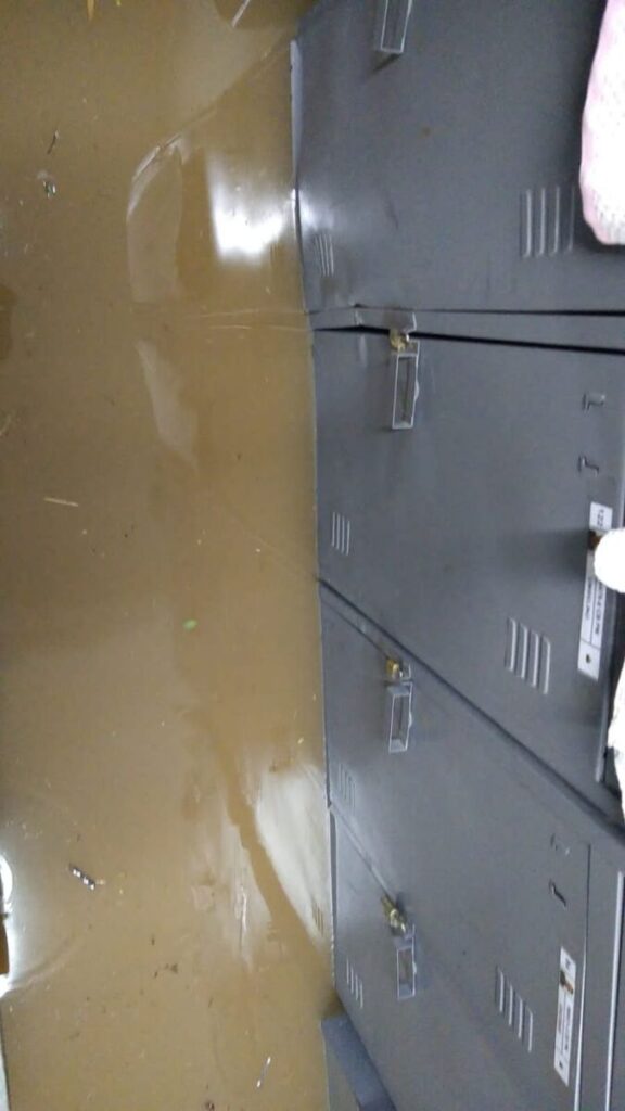 TEMPORAL: grande volume de água invade 33º Batalhão da PM de Carapicuíba; veja as imagens