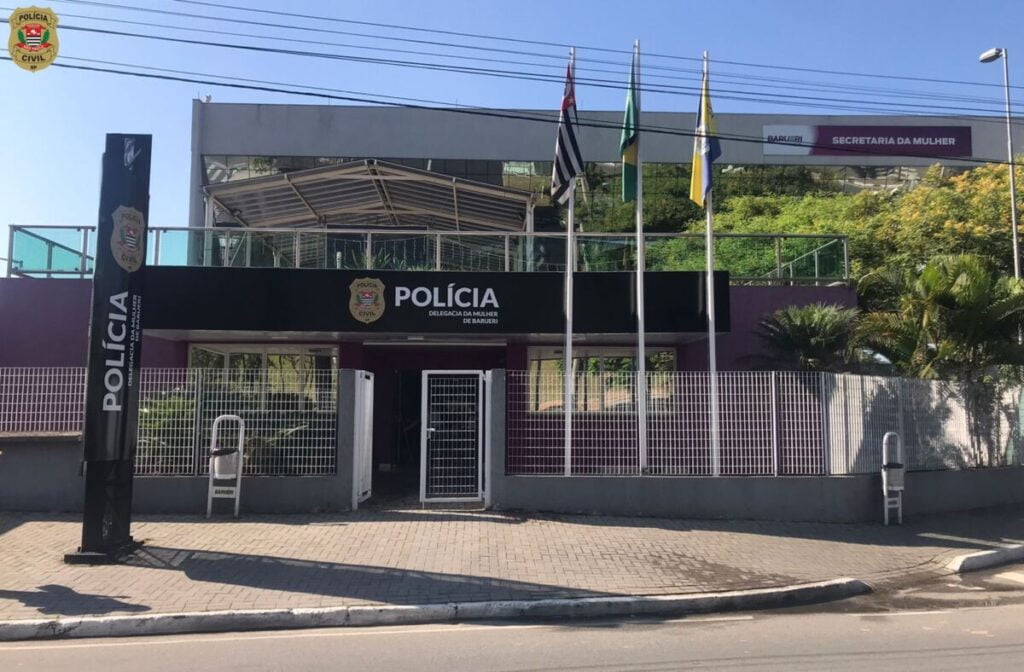 Homem procurado pela justiça é preso pela Romu Cotia, em flagrante de violência doméstica