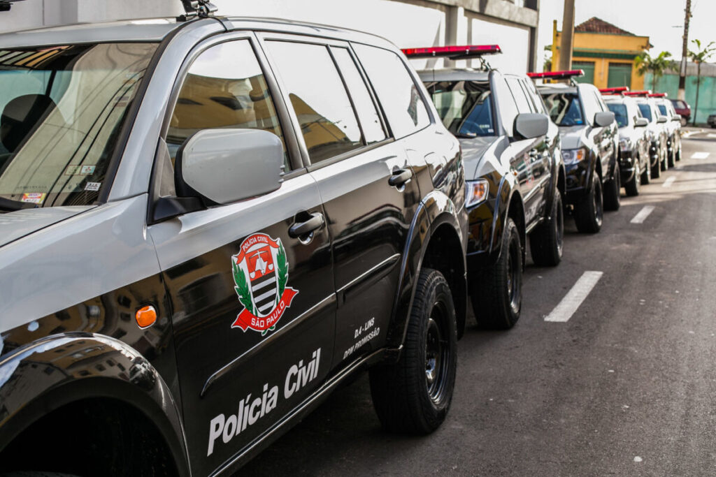 Osasco: colisão entre carro e moto deixa duas pessoas feridas em Presidente Altino