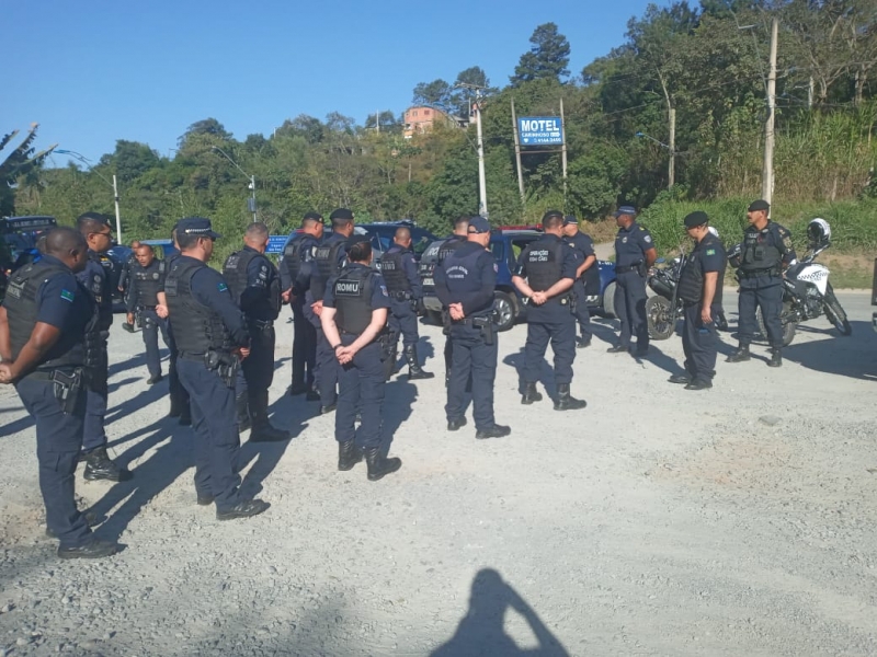 Unindo forças, GCM de São Roque realiza ação com agentes de Carapicuíba, Itapevi e Vargem Grande Paulista