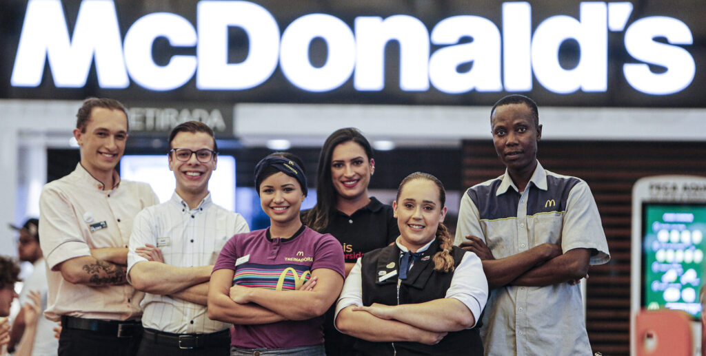 Jandira recebe 33ª loja da rede de fast food Mc Donald's