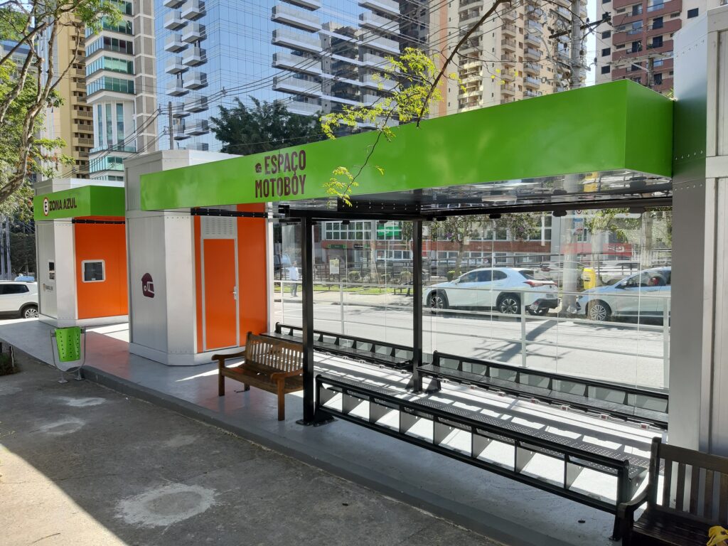 Barueri entrega terceiro Espaço Motoboy, segundo no bairro de Alphaville