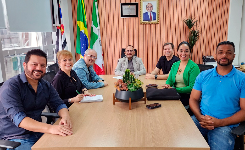 Câmara de Osasco anuncia retorno das sessões às 15h e novo concurso público