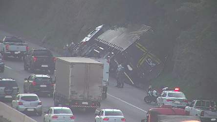 Acidente ocorreu no km 29 da rodovia (Divulgação/ViaOeste)