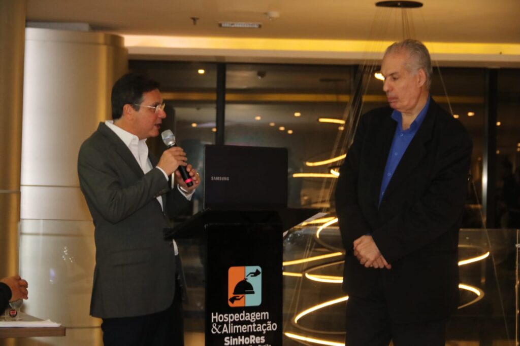 Autoridades prestigiam lançamento de Escola SinHoRes e SinHoRes Seguros em Osasco