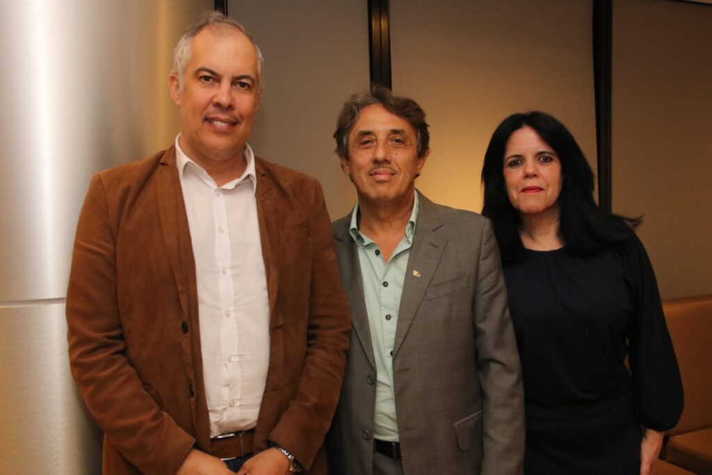 Autoridades prestigiam lançamento de Escola SinHoRes e SinHoRes Seguros em Osasco