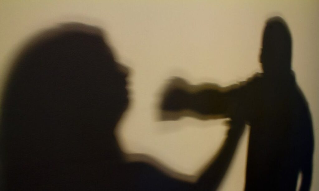 Feminicídios batem recorde e acendem alerta para violência