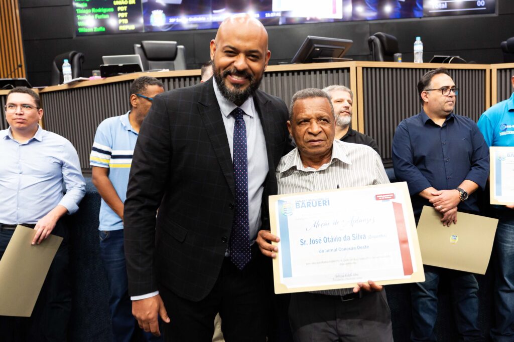 Câmara de Barueri faz homenagem à Asemorig e jornalistas