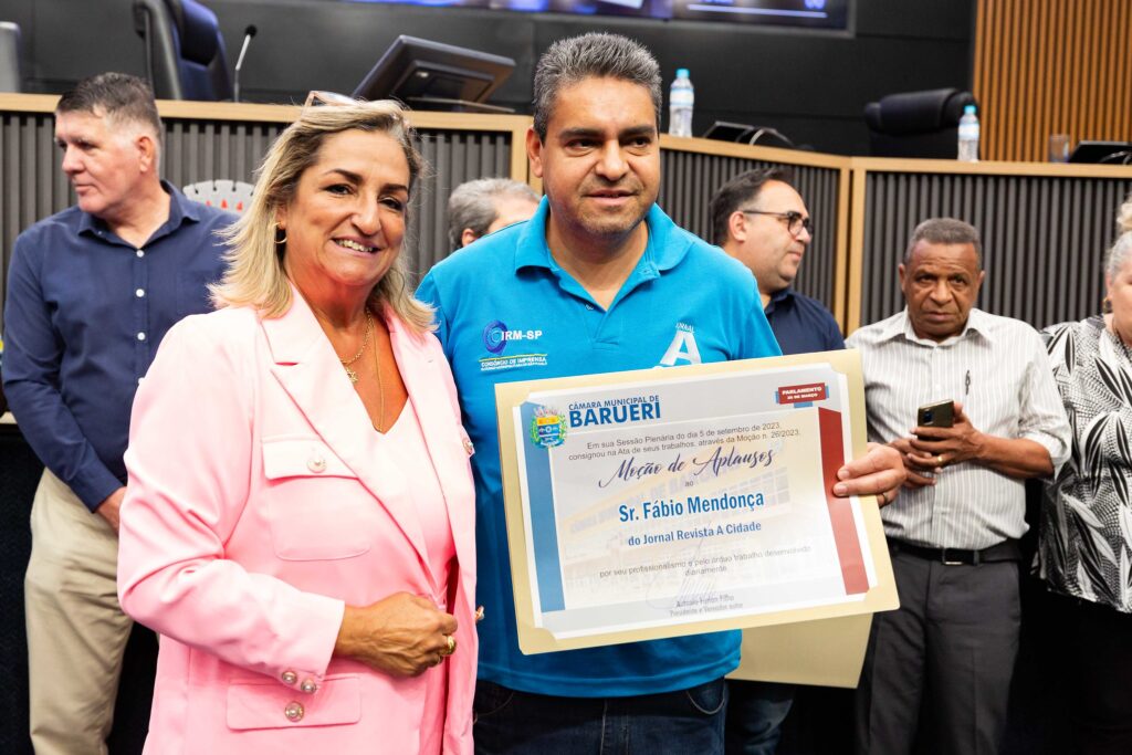 Câmara de Barueri faz homenagem à Asemorig e jornalistas