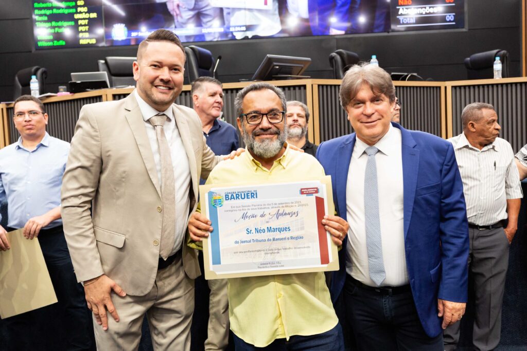 Câmara de Barueri faz homenagem à Asemorig e jornalistas