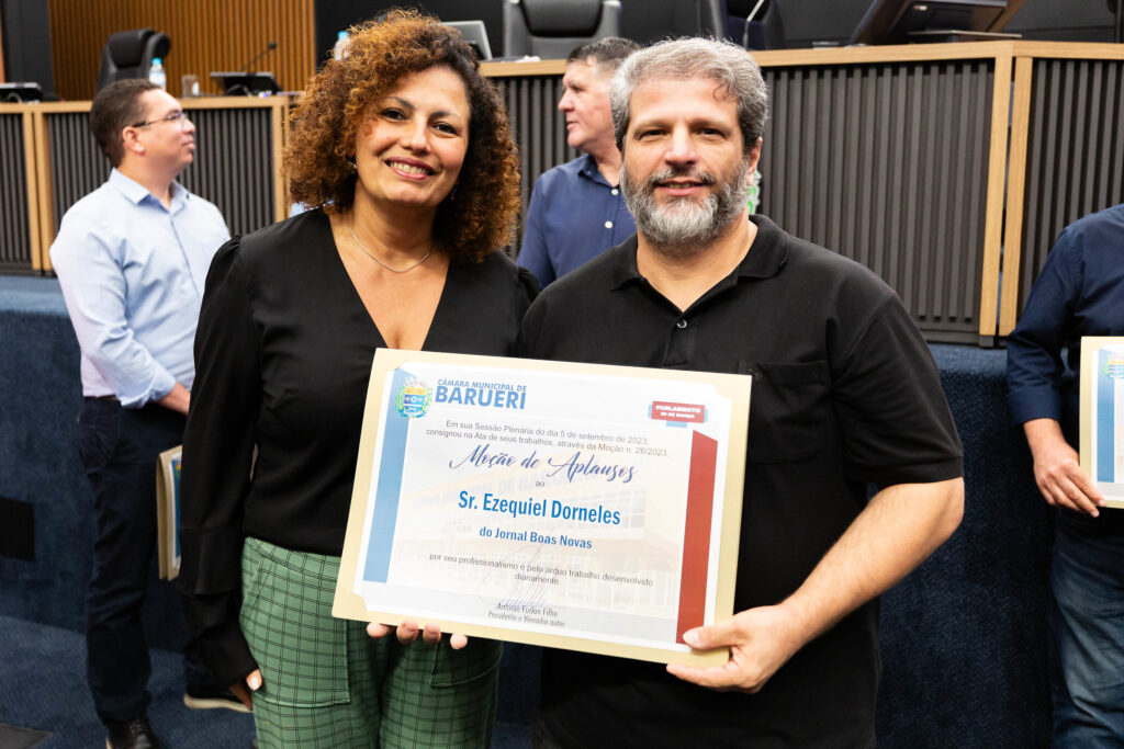 Câmara de Barueri faz homenagem à Asemorig e jornalistas