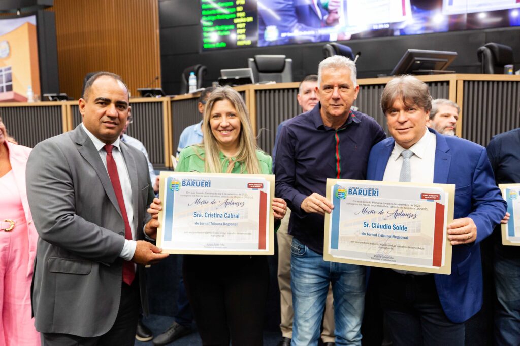 Câmara de Barueri faz homenagem à Asemorig e jornalistas