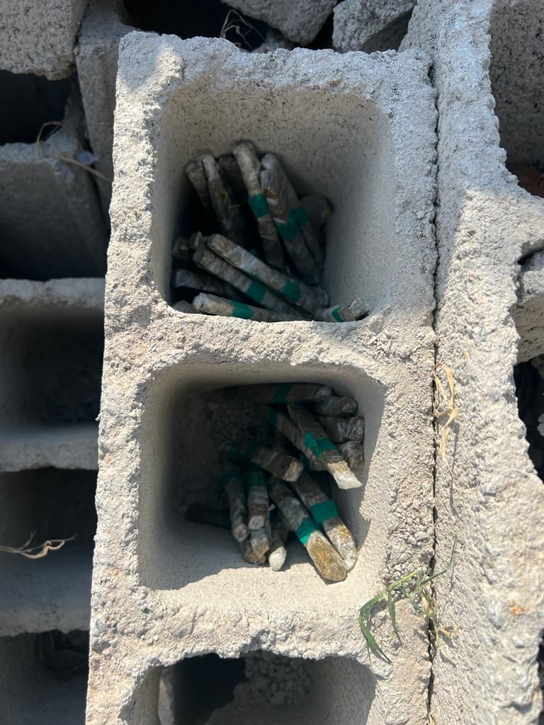 Drogas foram escondidas em blocos de cimento (Divulgação/Polícia Civil de SP)