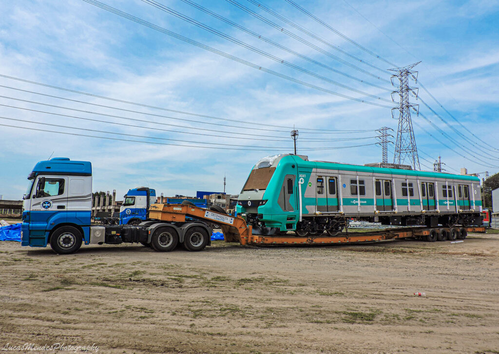 Linhas 8 e 9: chega a Osasco 5º novo trem da ViaMobilidade