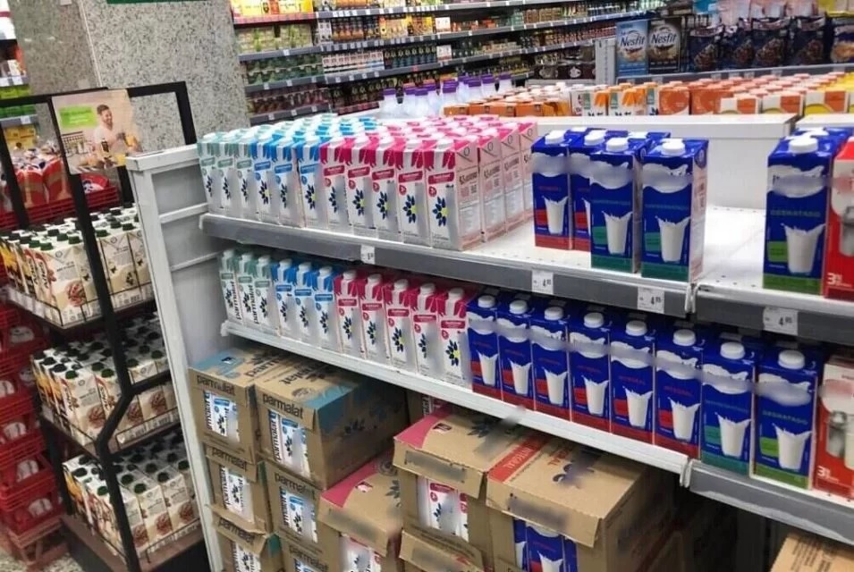 Barueri: gerente é preso por vender alimentos vencidos em mercado