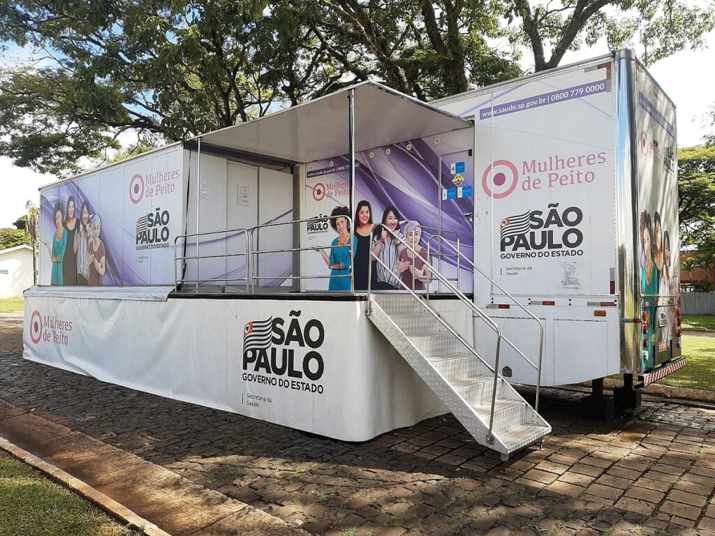 carreta da mamografia programa mulheres de peito