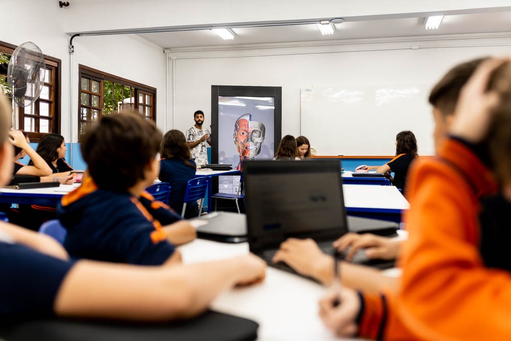 Anglo Leonardo Da Vinci alcança resultados acima da média no PISA-S