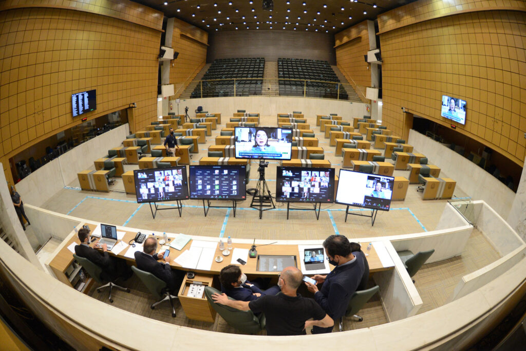 Deputados estaduais apresentam mais de 40 emendas ao projeto de orçamento de 2024