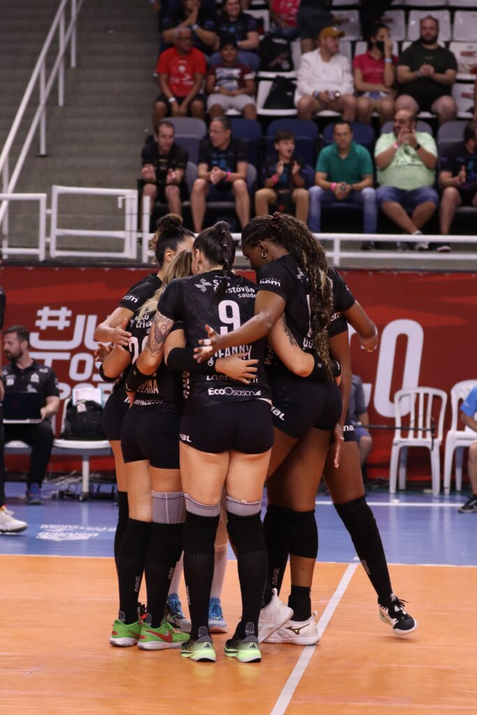 Osasco bate Fluminense em mais uma etapa da Superliga 23/24