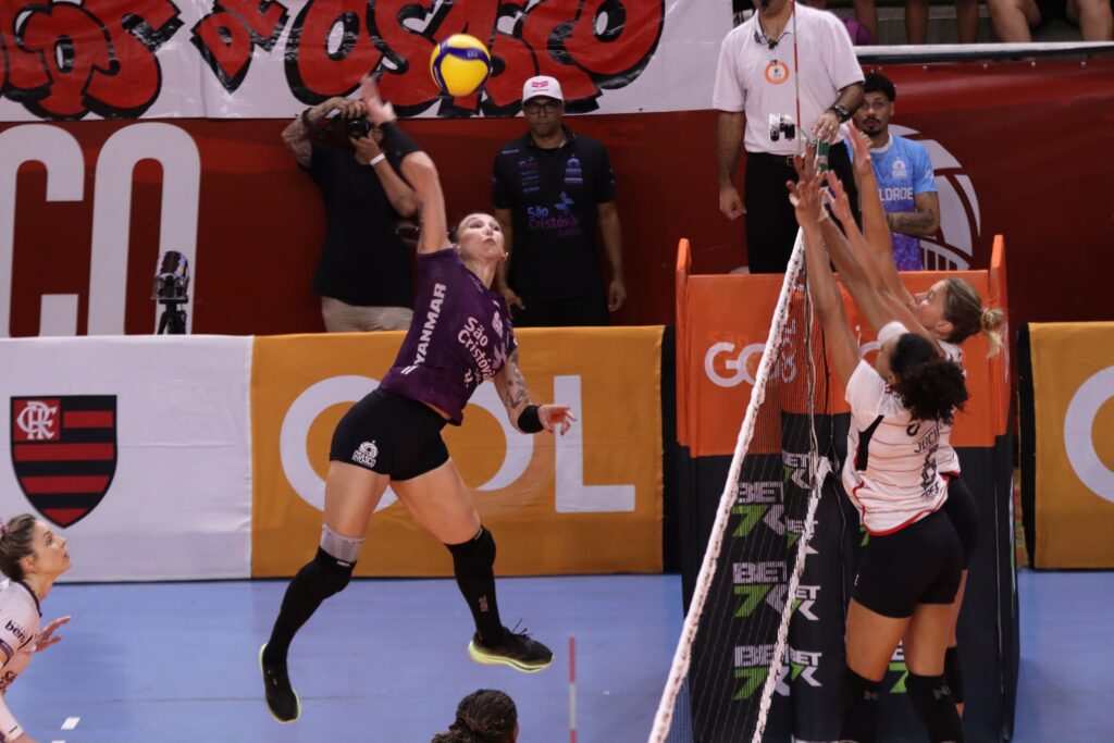 Osasco é derrotado pelo Sesc Flamengo por 3 sets a 1
