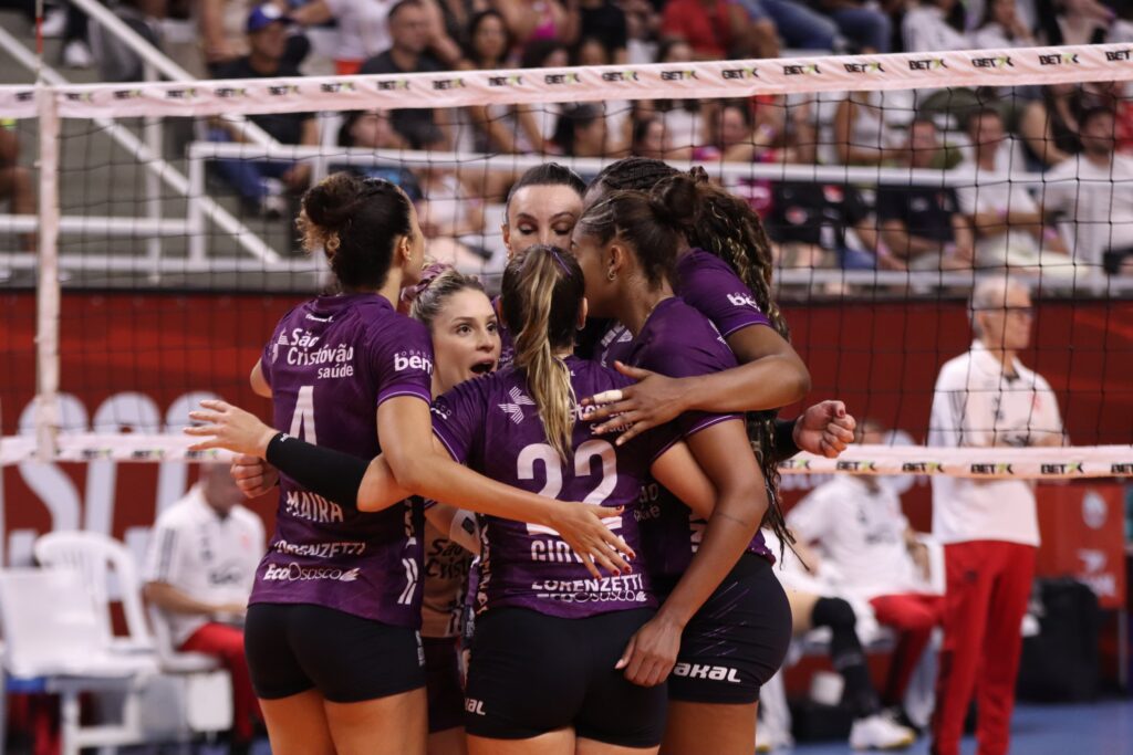 Osasco é derrotado pelo Sesc Flamengo por 3 sets a 1